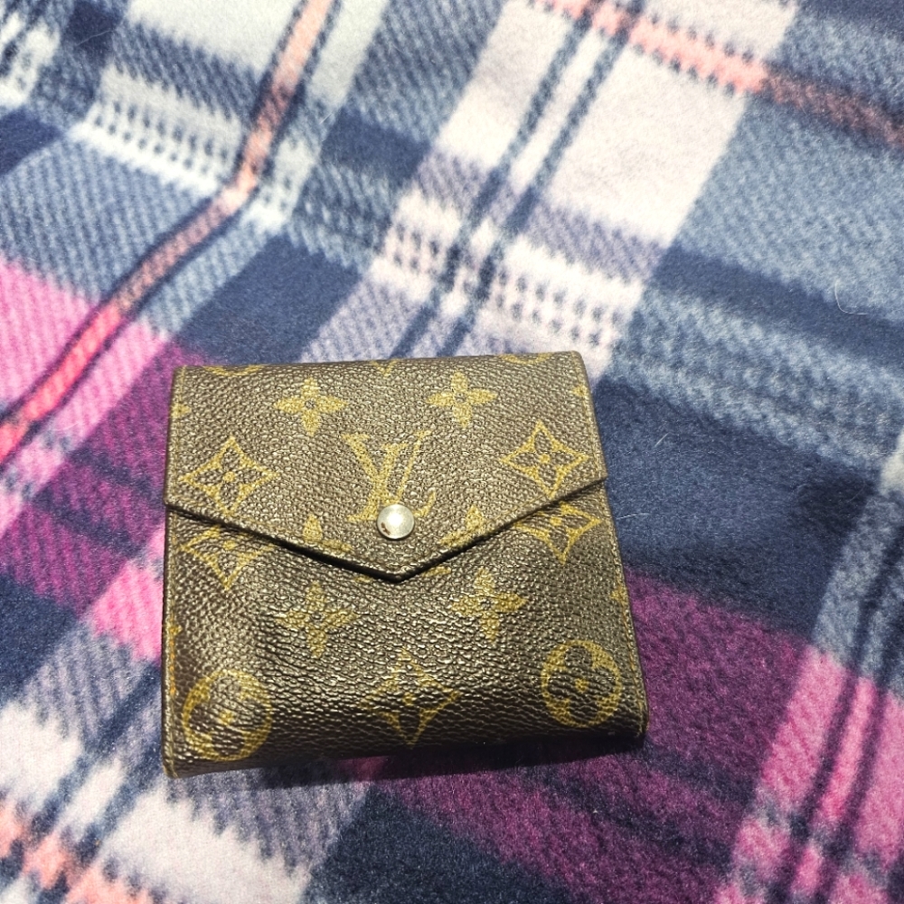 Authentic Vintage Louis Vuitton Monogram Wallet